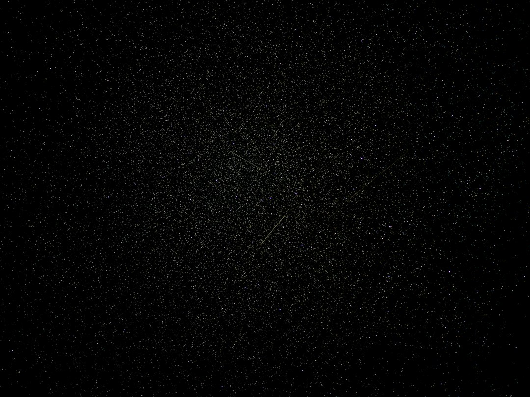 A focused stream of clean, white light flowing smoothly through a dark, abstract space, illustrating the concept of a clear signal in a complex environment.
